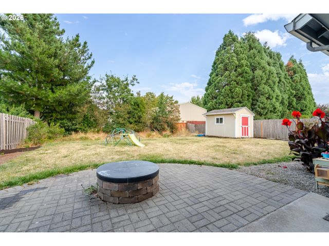 851 S 5TH St, Jefferson, OR 97352