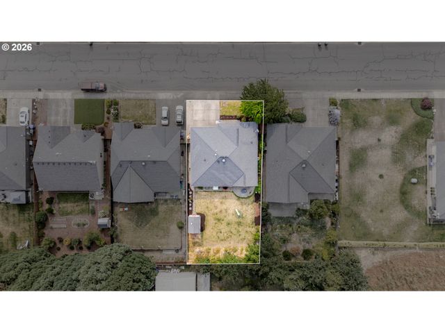 851 S 5TH St, Jefferson, OR 97352
