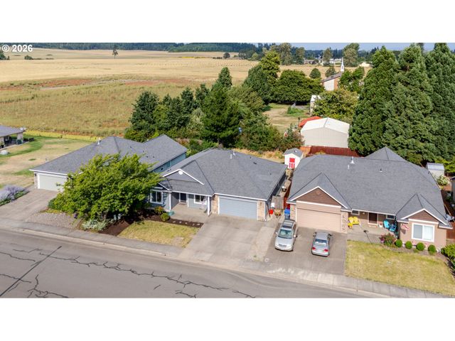 851 S 5TH St, Jefferson, OR 97352