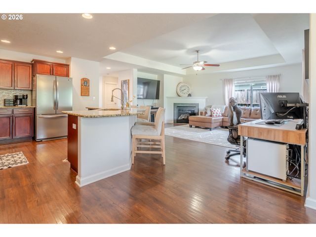 851 S 5TH St, Jefferson, OR 97352