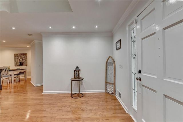 1006 Camden Court, Atlanta, GA 30327