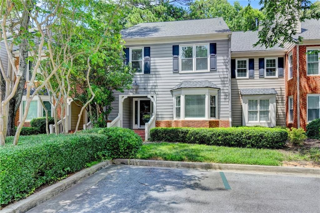 1006 Camden Court, Atlanta, GA 30327