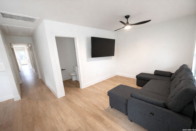 229 Allensworth, San Antonio, TX 78209