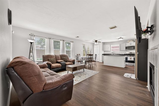 9626 Ravens Nest Court, Houston, TX 77083