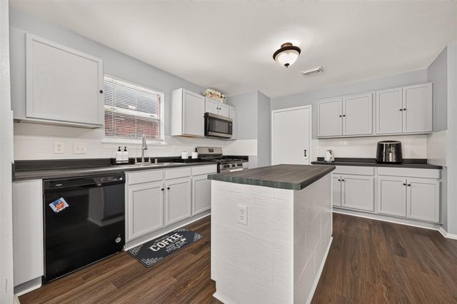 9626 Ravens Nest Court, Houston, TX 77083