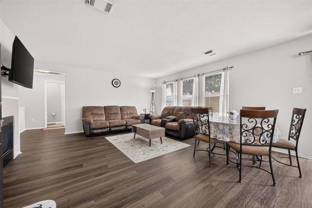 9626 Ravens Nest Court, Houston, TX 77083