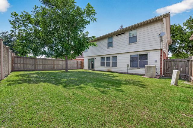 9626 Ravens Nest Court, Houston, TX 77083
