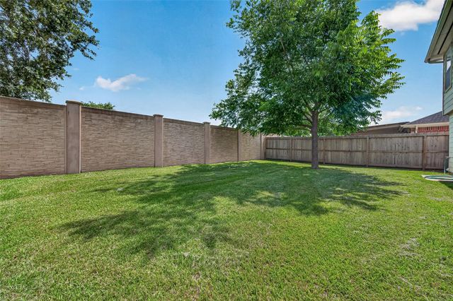 9626 Ravens Nest Court, Houston, TX 77083