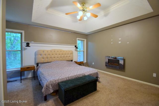 40 Ivy Ct, Brandenburg, KY 40108