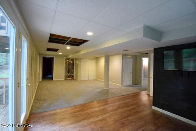 40 Ivy Ct, Brandenburg, KY 40108