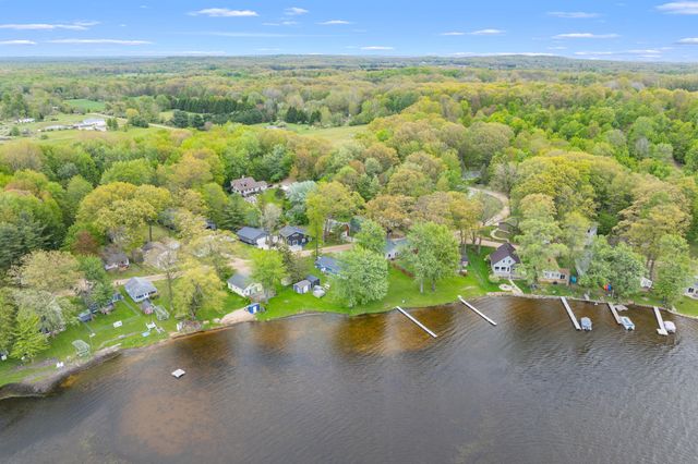 3055 Baseline Road, Gobles, MI 49055