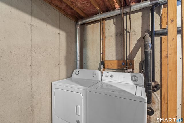 213 Oakland Street APT D, Manchester, CT 06042