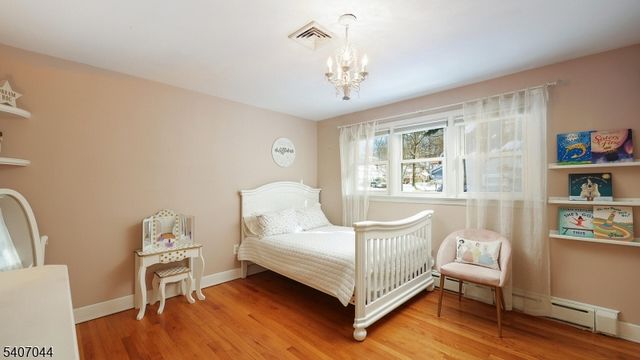 336 Roberts Ln, Scotch Plains Twp., NJ 07076