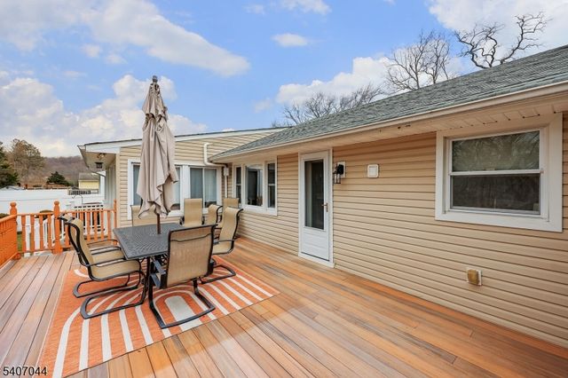 336 Roberts Ln, Scotch Plains Twp., NJ 07076