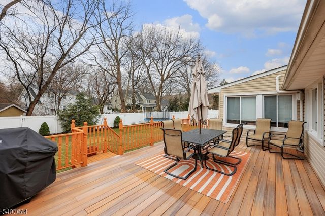 336 Roberts Ln, Scotch Plains Twp., NJ 07076