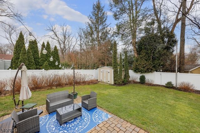 336 Roberts Ln, Scotch Plains Twp., NJ 07076