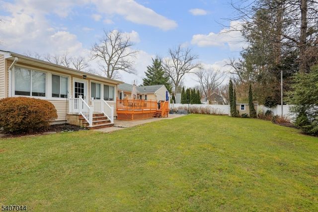 336 Roberts Ln, Scotch Plains Twp., NJ 07076