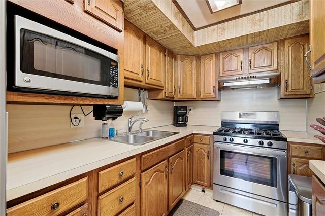 2005 South Hall Street, Allentown City, PA 18103
