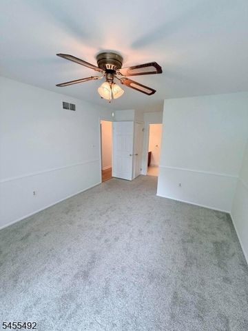 4 Delaware Ln, Branchburg Twp., NJ 08876
