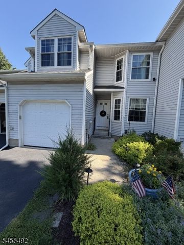 4 Delaware Ln, Branchburg Twp., NJ 08876
