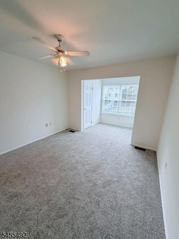 4 Delaware Ln, Branchburg Twp., NJ 08876