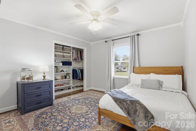 8325 Fallsdale Drive, Charlotte, NC 28214