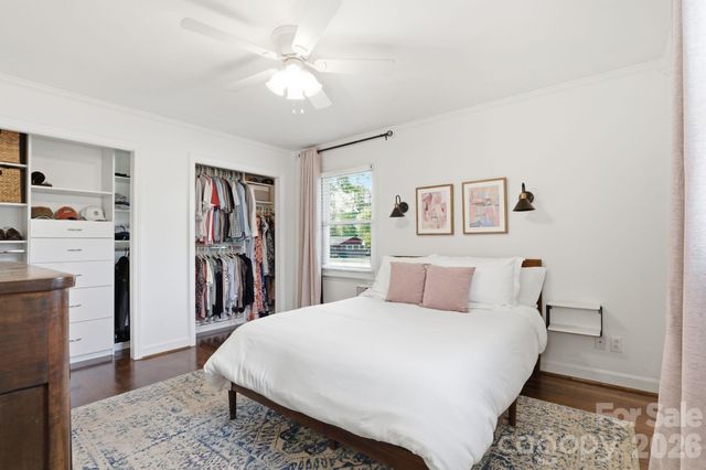 8325 Fallsdale Drive, Charlotte, NC 28214