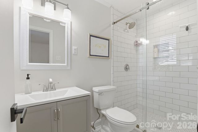 8325 Fallsdale Drive, Charlotte, NC 28214