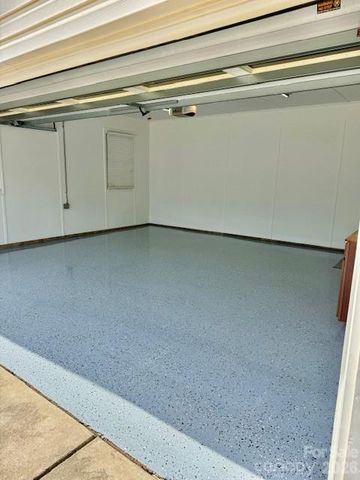 8325 Fallsdale Drive, Charlotte, NC 28214