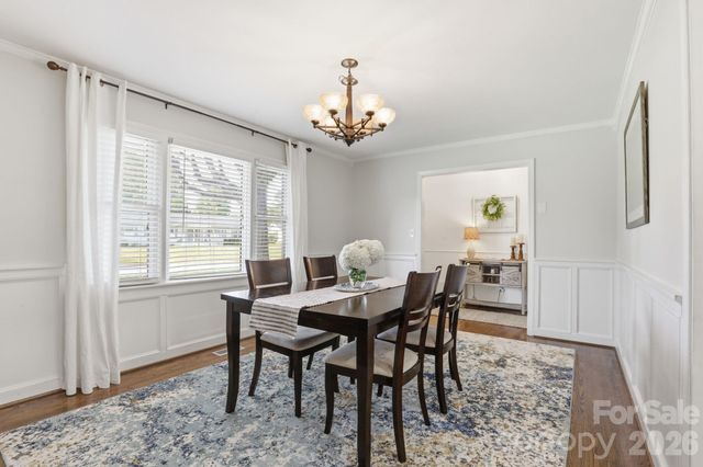 8325 Fallsdale Drive, Charlotte, NC 28214