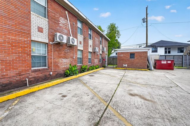 7742 Park Place Boulevard 4, Houston, TX 77087