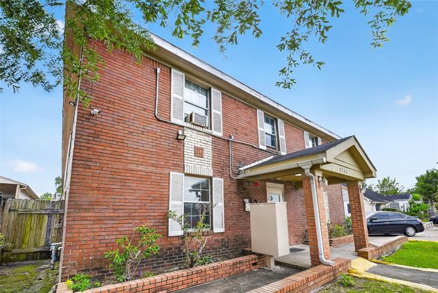 7742 Park Place Boulevard 4, Houston, TX 77087