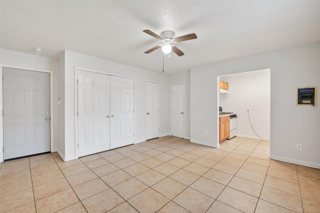 7742 Park Place Boulevard 4, Houston, TX 77087