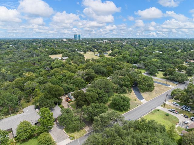 2601 Cedar Ridge Road, Waco, TX 76708