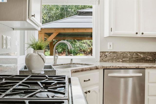 507 Raven Pl, Clayton, CA 94517