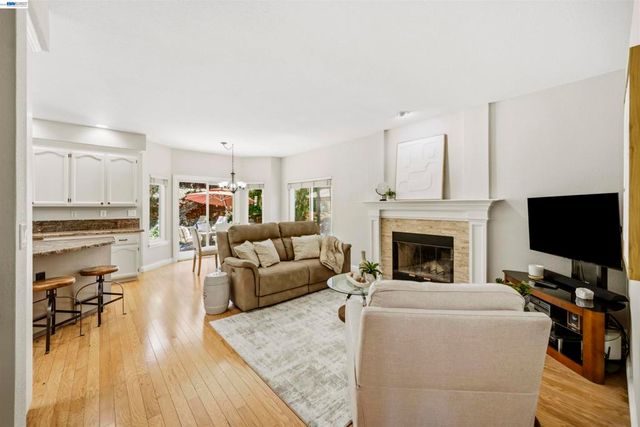 507 Raven Pl, Clayton, CA 94517
