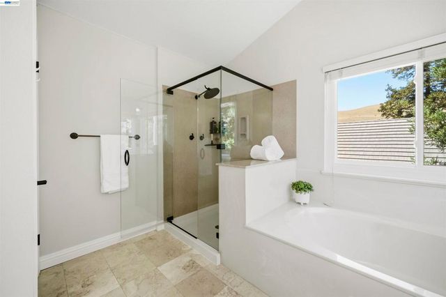 507 Raven Pl, Clayton, CA 94517