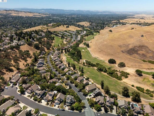 507 Raven Pl, Clayton, CA 94517