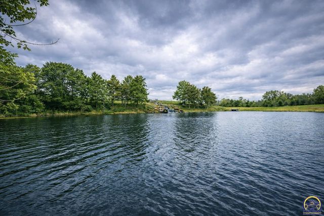 6211 SW 46th CT, Topeka, KS 66610