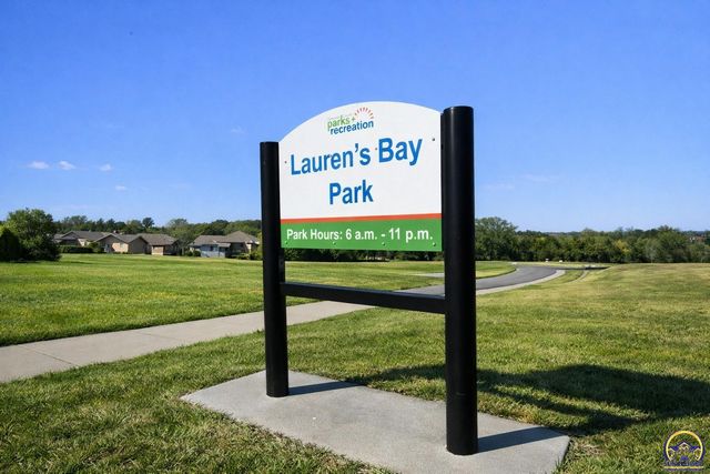 6211 SW 46th CT, Topeka, KS 66610