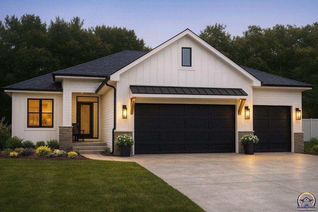 6211 SW 46th CT, Topeka, KS 66610