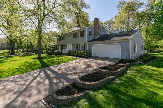 1230 38th Avenue Court, Rock Island, IL 61201