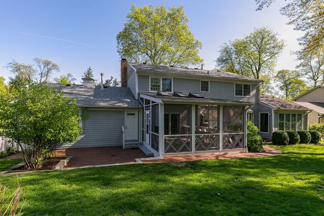 1230 38th Avenue Court, Rock Island, IL 61201