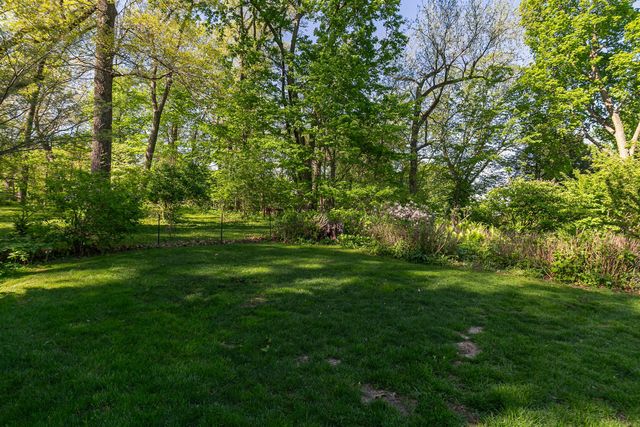 1230 38th Avenue Court, Rock Island, IL 61201