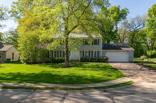 1230 38th Avenue Court, Rock Island, IL 61201