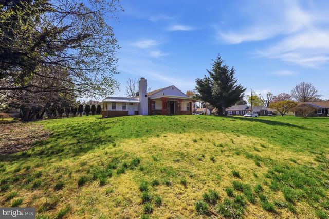 207 ROLLING GREEN AVE, New Castle, DE 19720
