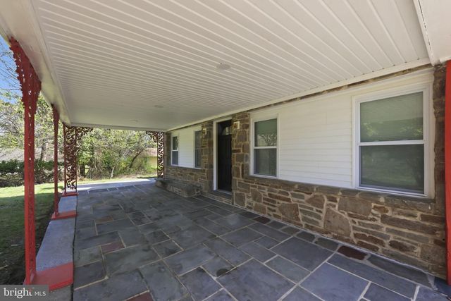 207 ROLLING GREEN AVE, New Castle, DE 19720