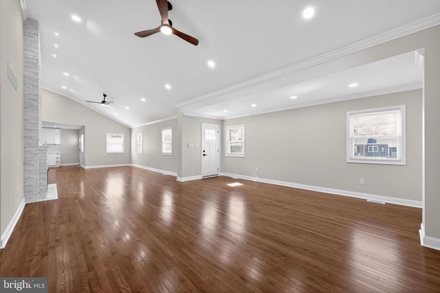 207 ROLLING GREEN AVE, New Castle, DE 19720