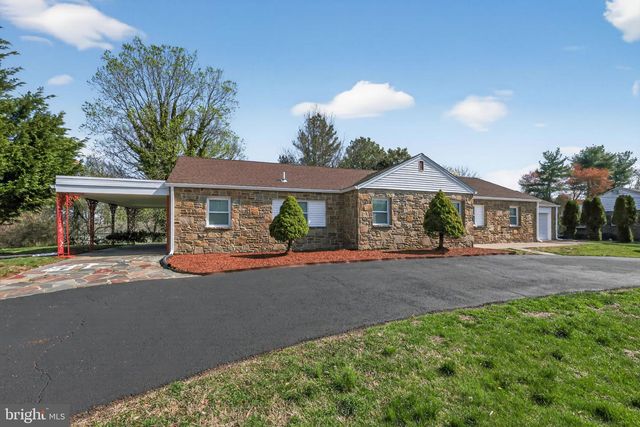207 ROLLING GREEN AVE, New Castle, DE 19720