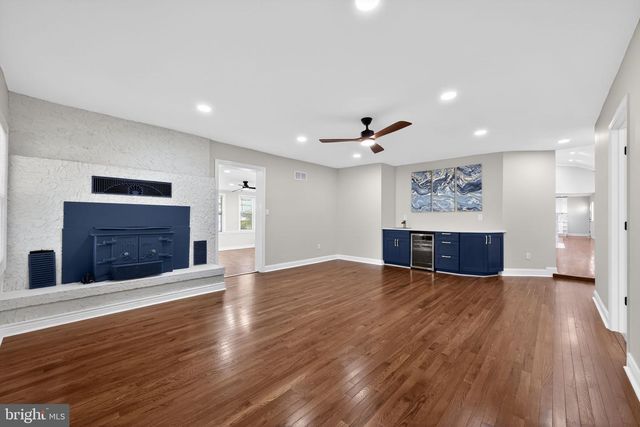 207 ROLLING GREEN AVE, New Castle, DE 19720